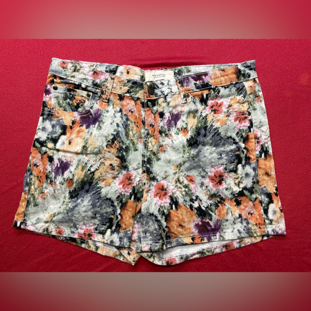 Multicolored stretch shorts